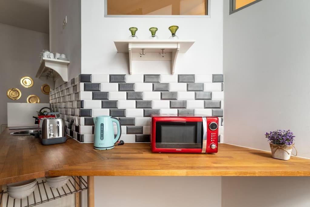 Spacious 2br By Metro And Center By Hm Apartament Wiedeń
