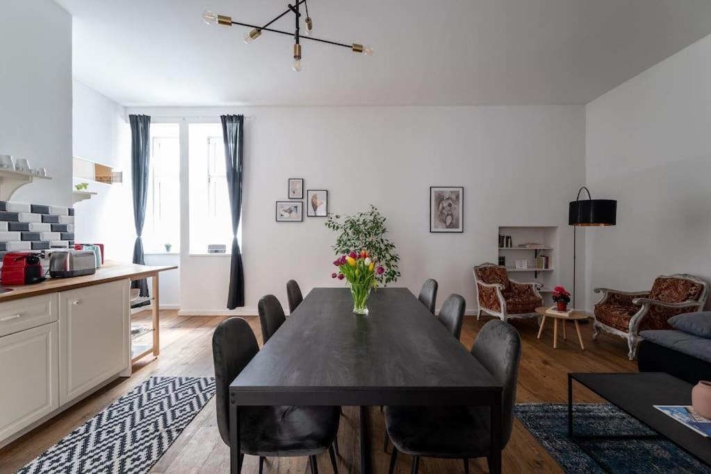Apartament Spacious 2br By Metro And Center By Hm *